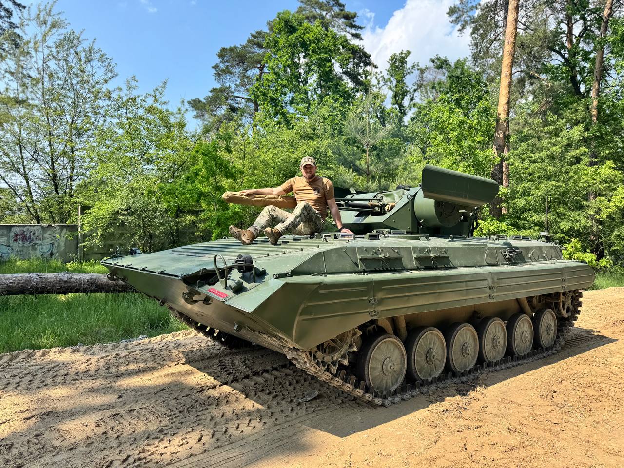 Спецпризначенців «Омеги» озброїли БМП-1ТС